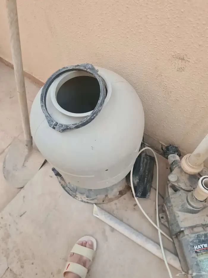 ممضخه مع فلتر مع حمام سباحه كامل للبيع 2