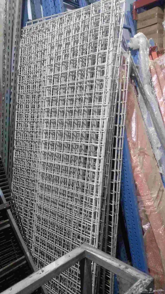 رفوف شبوك تعليق طبليات وسلال وعلب 0