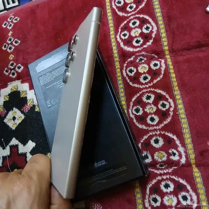 موبايل سامسونج الترا اس 24 للبيع. فى طبرجل 3