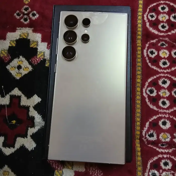 موبايل سامسونج الترا اس 24 للبيع. فى طبرجل 0