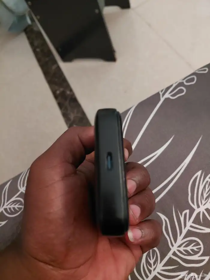 anker wireless power bank 5000 mah Battery 1