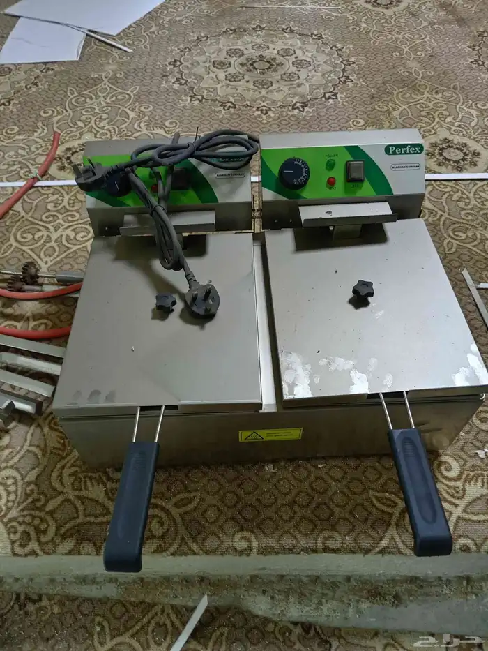 أغراض مطعم متنوعه للبيع 4