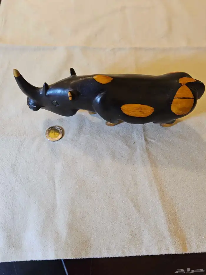 مجسم وحيد القرن 3