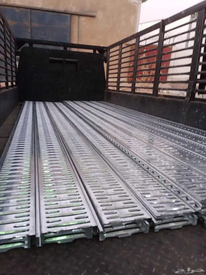 ارفف مستودع مشايات دور ثاني 3