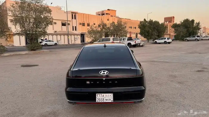 ازيرا بريميوم 2025 ويوجد اعلان كاذب ليس لي 8