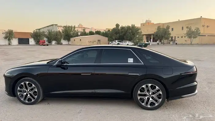 ازيرا بريميوم 2025 ويوجد اعلان كاذب ليس لي 10