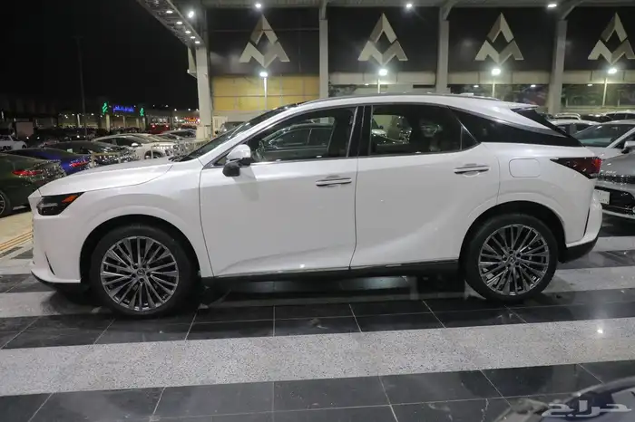 لكزس RX350 هايبرد Bh موديل 2023 3