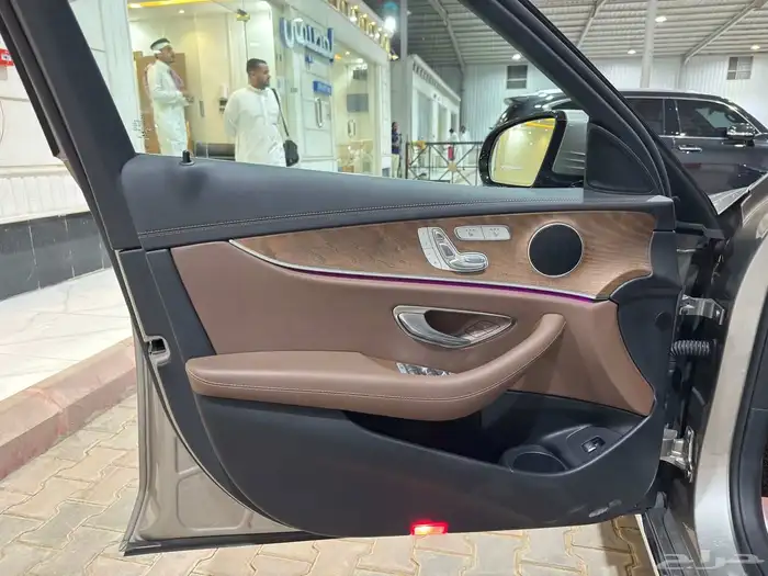 مرسيدس E250 2021 5