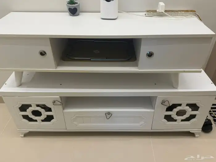 طاولة تلفزيون 0
