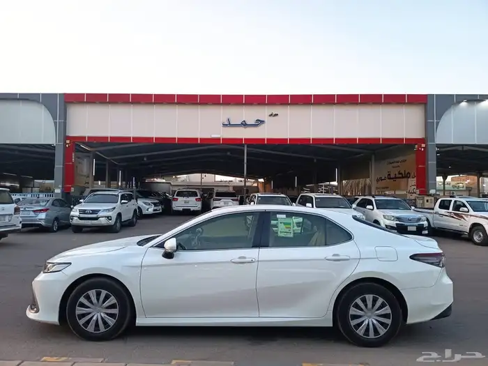 كامري 2022 ماشي 7000 فقط 0