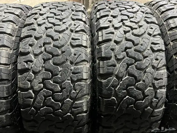كفرات ودواي نص حجري مقاس 265 70 18 3