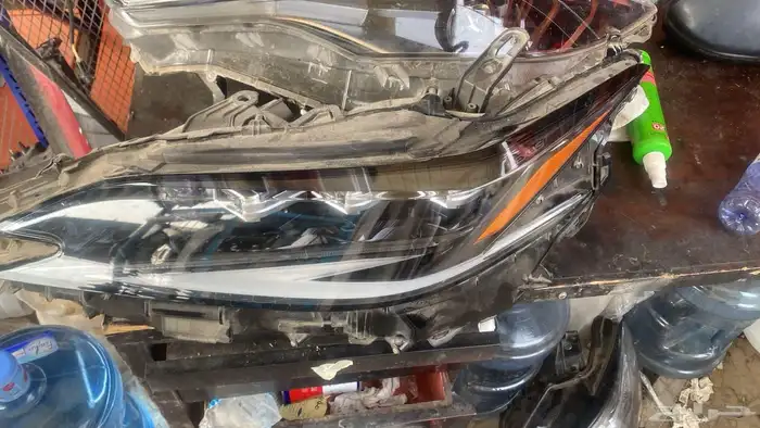 يوجد لدينا جميع انواع قطع غيار السيارات المستخدمه تشليح 0
