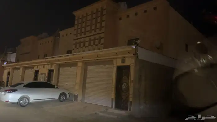شقة أرضية للبيع بحي الورود موقع مميز ودخل سنوي ممتاز 0