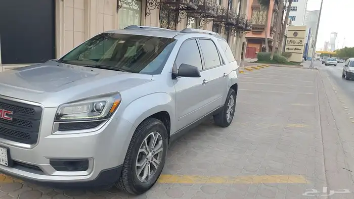 جمس اكاديا 2016 دفع رباعي متوسطة الحجم MPV سعة 7 راكب 2