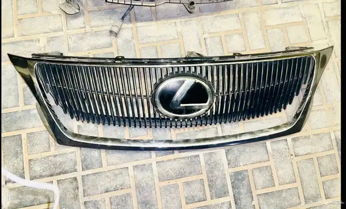 للبيع شبك لكزس Gs من 2008 وطالع 0