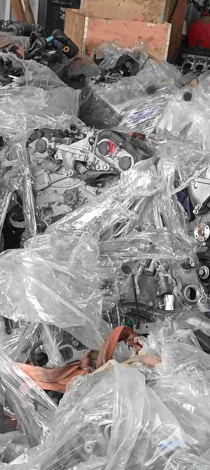 متوفر لدينا جميع انواع والقيرات المستوردة وتشليح شد بلد 0