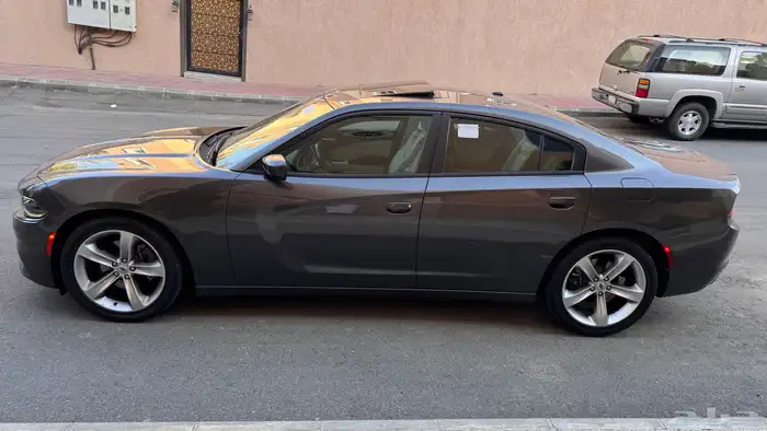 تشارجر 2018 sxt plus 5