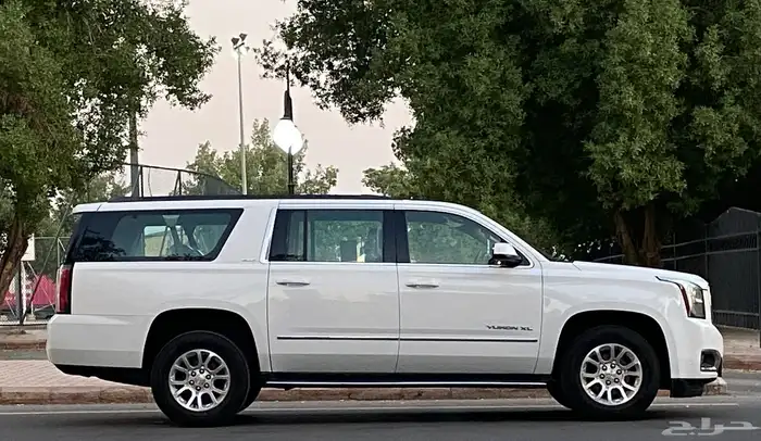 جي ام سي يوكن   2020 SLE 11