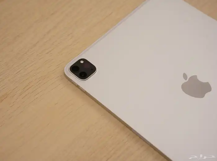 iPad Pro 11-inch (3rd Gen)   128GB 7