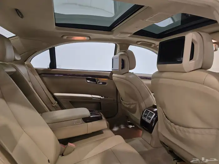 مرسيدس S500 موديل 2012 بحاله ممتازه 11