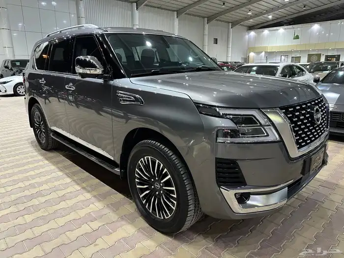 نيسان باترول بلاتينيوم موديل 2023 فل كامل نظيف 2