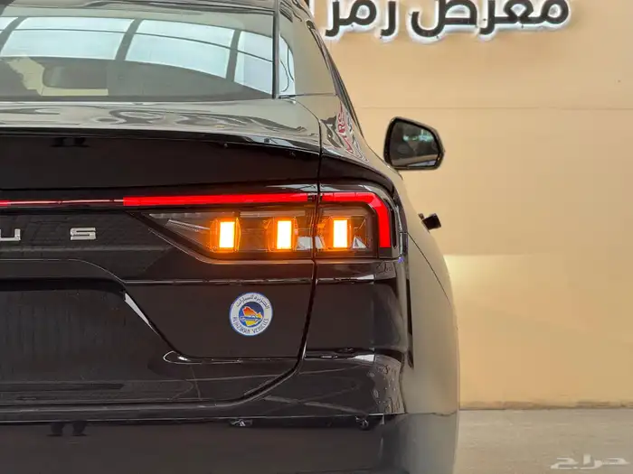 فورد تورس امبيانتي موديل 2025 كاش وتمويل 5