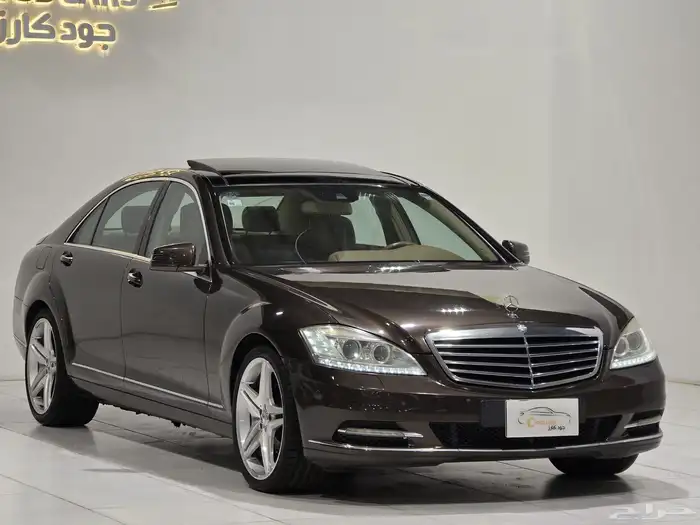 مرسيدس S500 موديل 2012 بحاله ممتازه 5