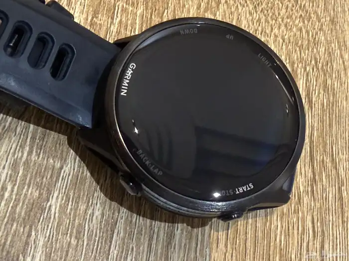 ساعة جارمن فورنر 570 مقاس 47 mm 3