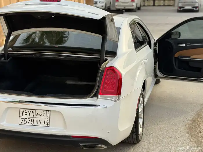 كرايزلر 2015 نظيفه 6 سلندر 3