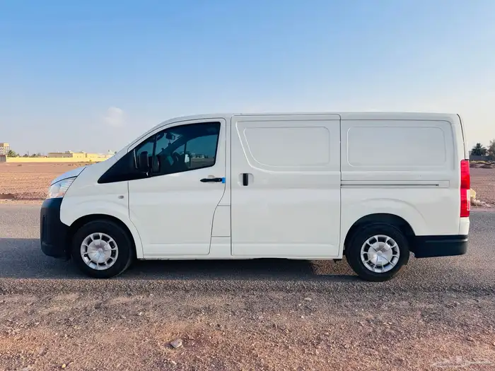 toyota hiace 2020 3