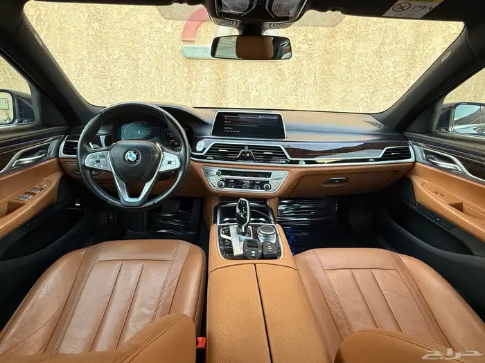 بي ام دبليو 2020 Li 730 32