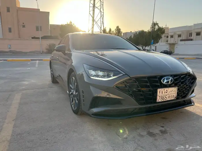 للبيع سوناتا ميد 2023 2