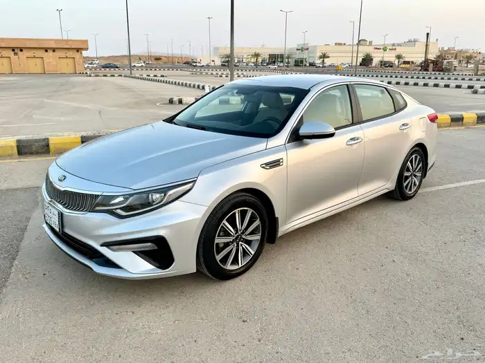 كيا اوبتيما 2020 مكينه 2.0 استاندر مطور بحالة الوكالة 3