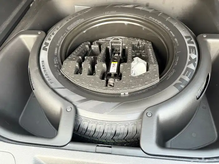 جيب شروكي موديل 2021 لميتد 39