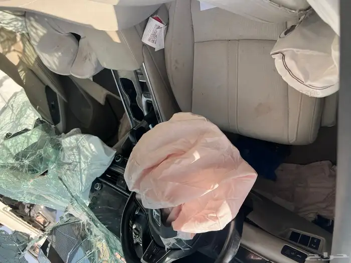 هوندا اكورد موديل 2022 لون أبيض تشليح قطع غيار 5