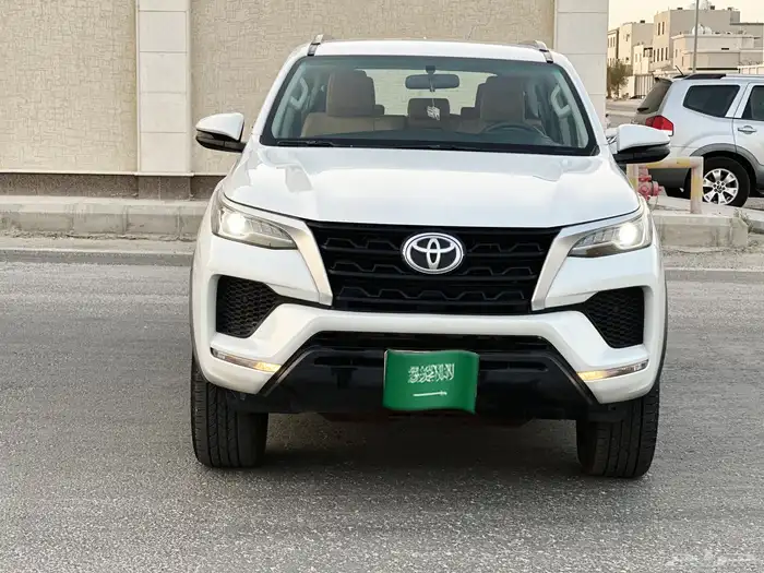 تويوتا فورتشنر موديل 2023 دبل V4 0