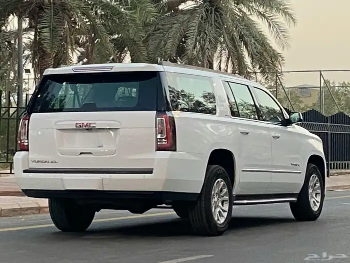 جي ام سي يوكن   2020 SLE 5