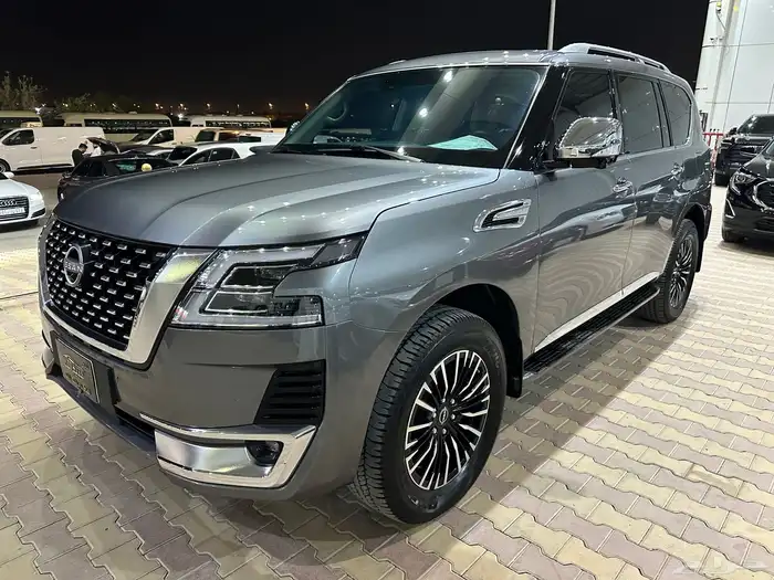 نيسان باترول بلاتينيوم موديل 2023 فل كامل نظيف 1