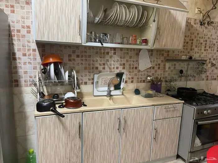 عفش شقه كامل للبيع بالاجهزه والتكييفات 25