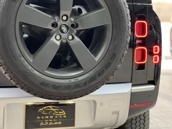 لاند روفر ديفندر SE موديل 2024 (ناغي) 13