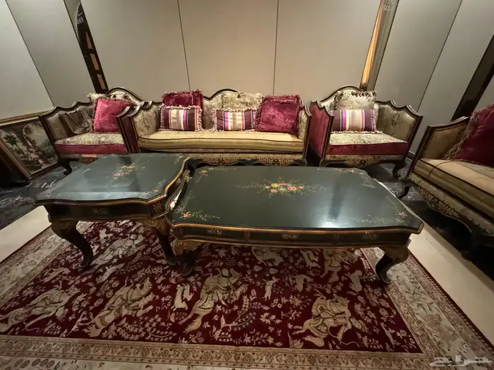 طقم كنب كلاسك مع طاولات 4500 2
