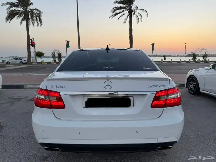 للبيع مرسيدس E300 موديل 2013 1