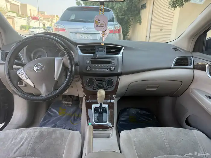 نيسان سنترا 2015 11