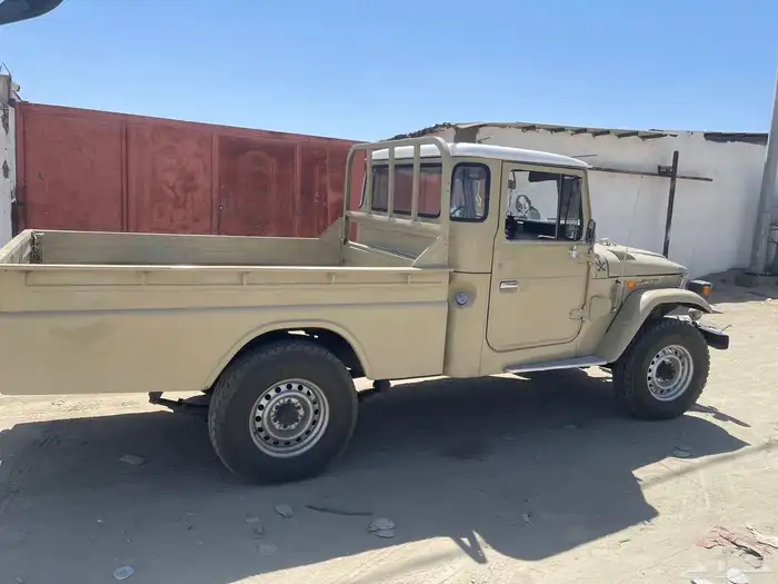 جيب تويوتا 1975 مجدد لوحه مميزه ال ك55 2