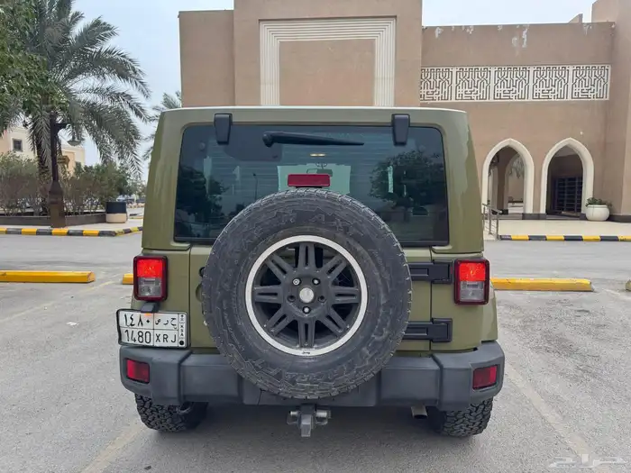 جيب رانجلر صحارى اخضر كوماندو للبيع في الرياض 4