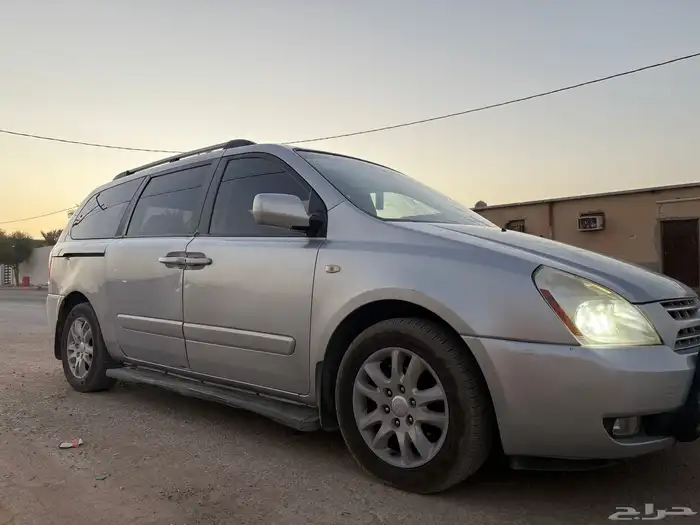 كيا كرنفال 2009 1