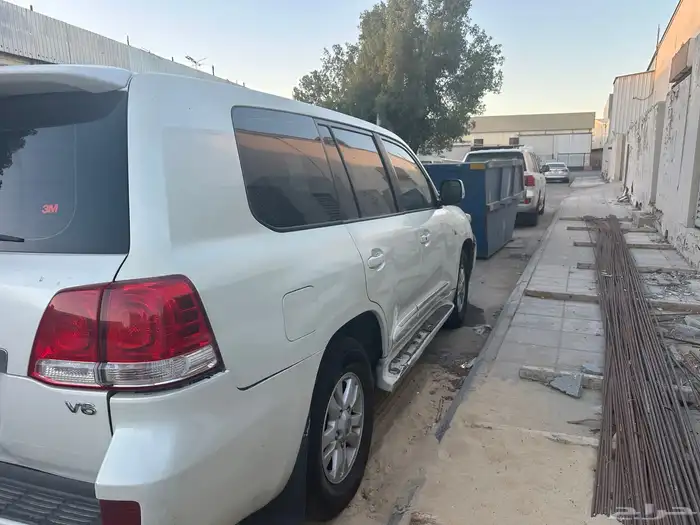 جيب لاندكروزر 2010 2