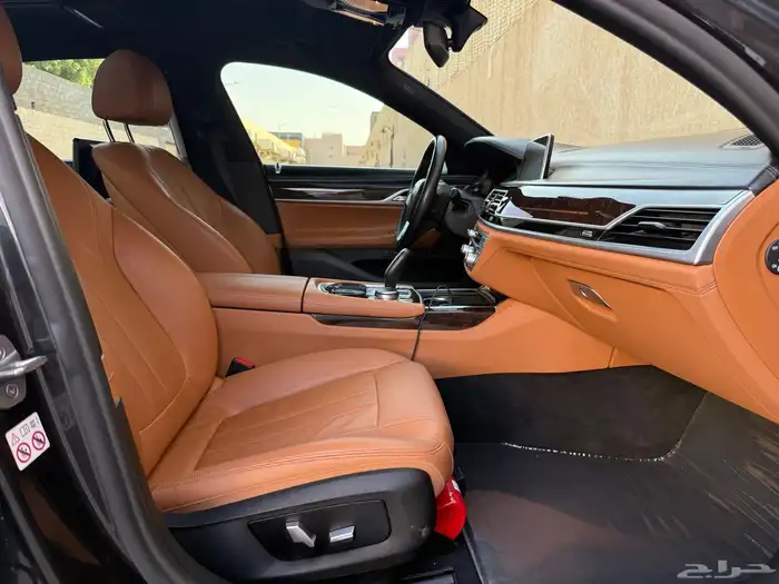 بي ام دبليو 2020 Li 730 42