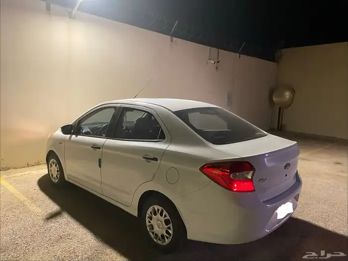 فورد فيجو 2018 بحالة ممتازة 9