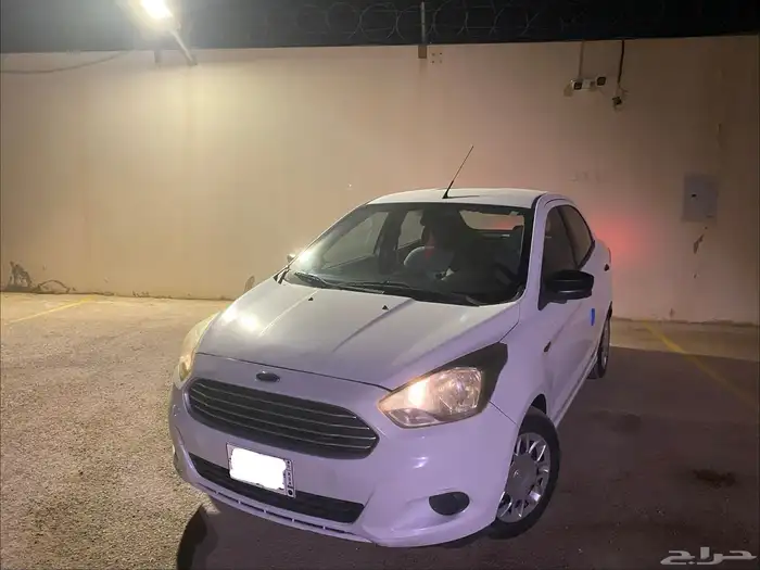 فورد فيجو 2018 بحالة ممتازة 15